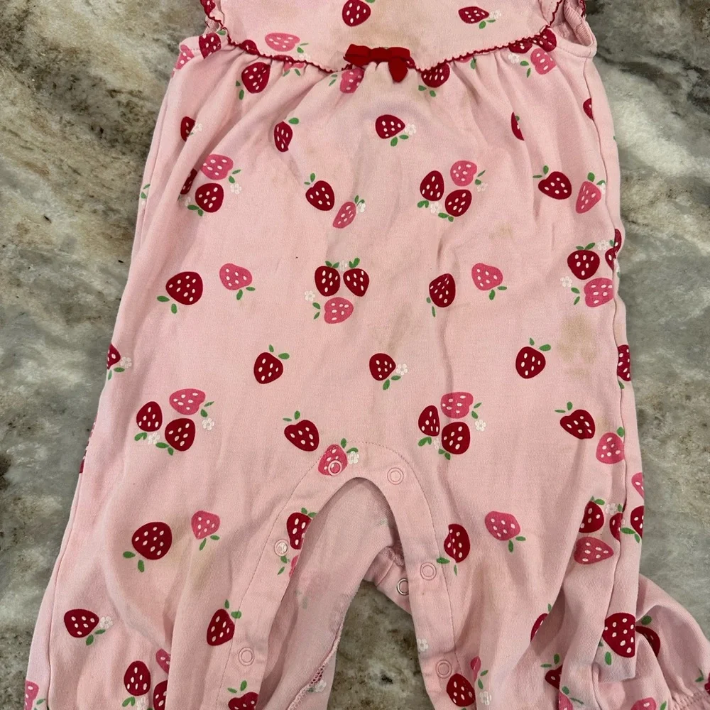 Onesie outfit with cherries